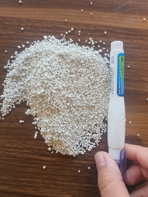bentonite sand litter