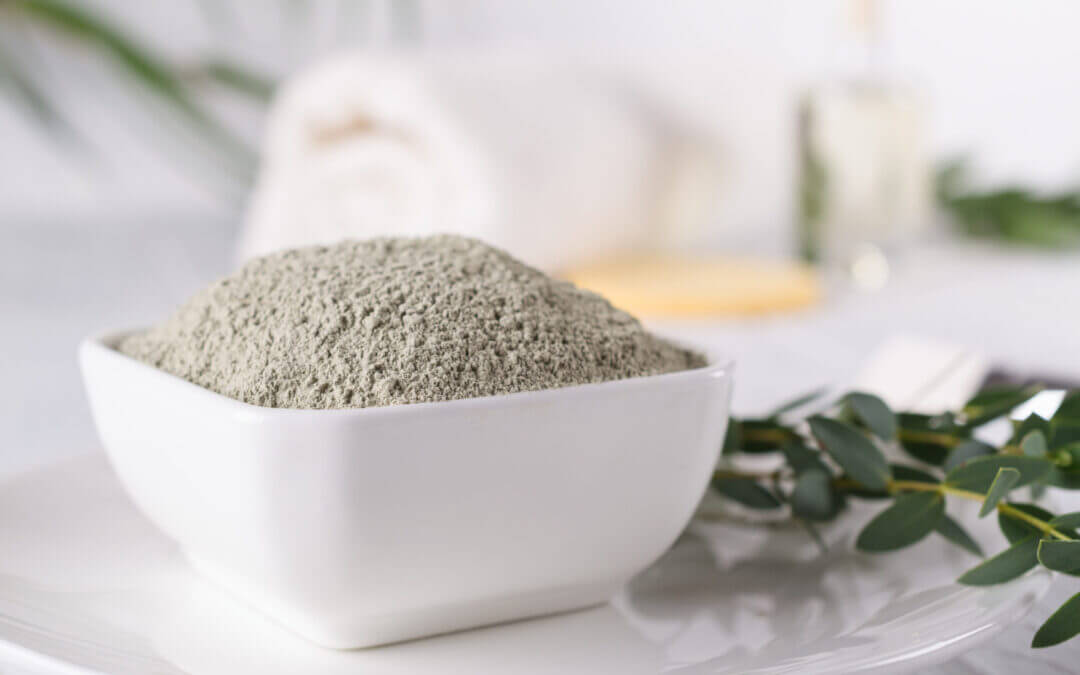 difference between kaolin and bentonite clay