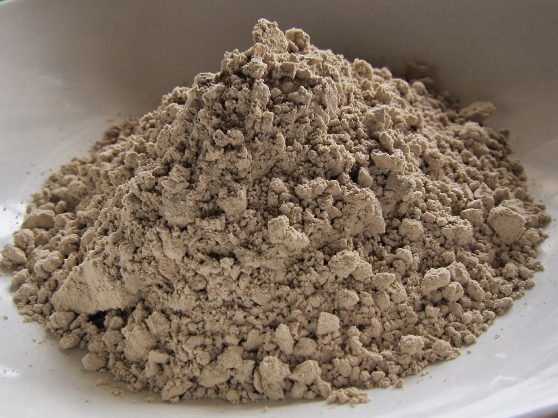 How often should I use bentonite clay?
